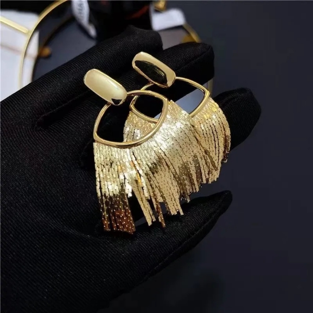 Women jewelry